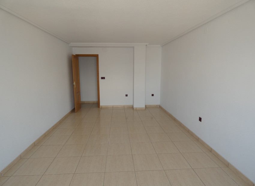 Revente - Appartement / Flat -
Algorfa*