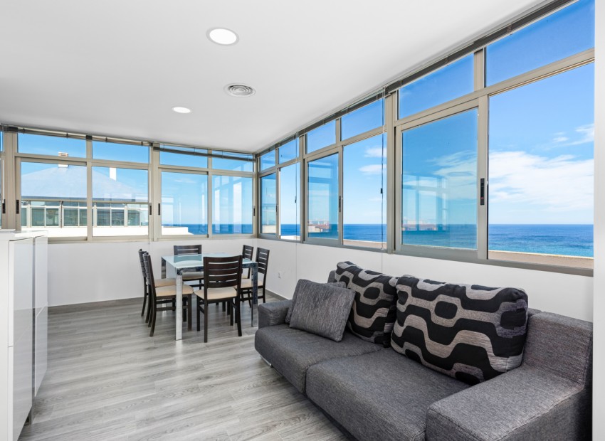 Revente - Appartement / Flat -
La Manga