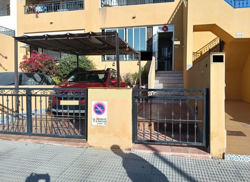 Revente - Appartement / Flat -
Los Montesinos - La Herrada