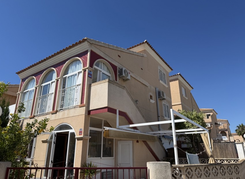 Revente - Appartement / Flat -
Orihuela Costa - La Zenia