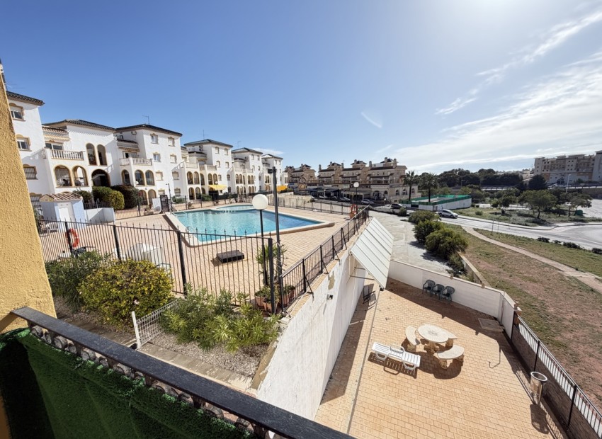 Revente - Appartement / Flat -
Orihuela Costa - La Zenia