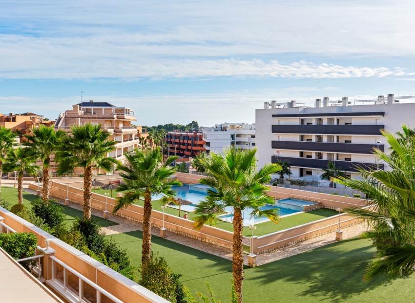 Revente - Appartement / Flat -
Orihuela Costa* - Villamartin*