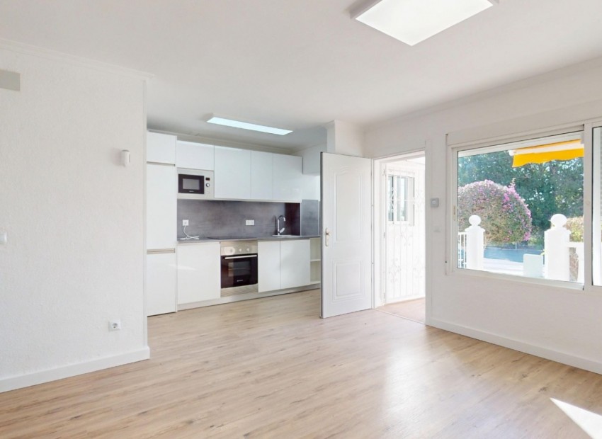 Revente - Appartement / Flat -
Orihuela Costa* - Villamartin*