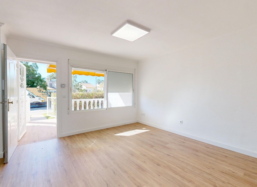 Revente - Appartement / Flat -
Orihuela Costa* - Villamartín