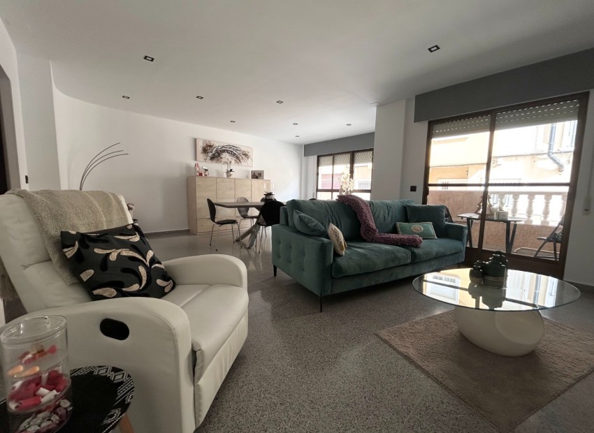 Revente - Appartement / Flat -
Torremendo