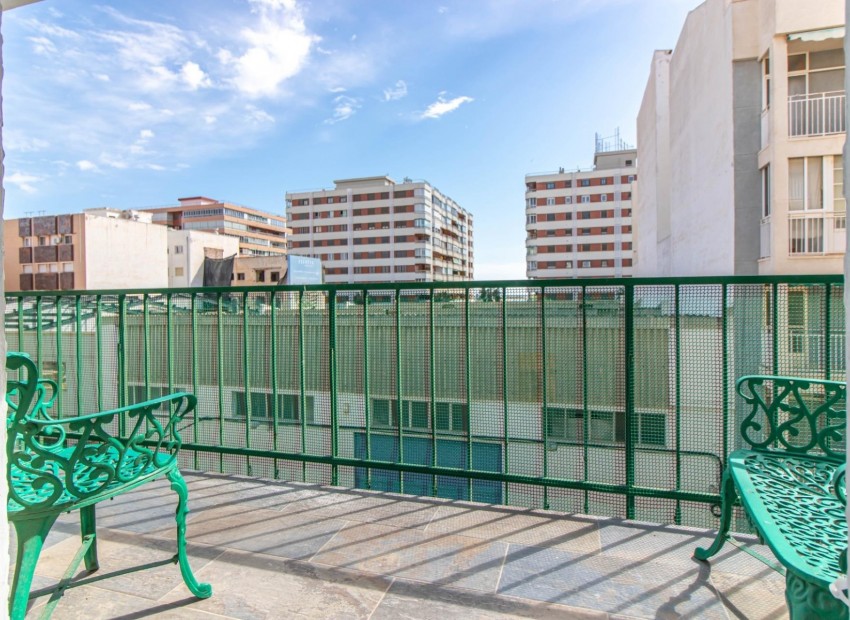 Revente - Appartement / Flat -
Torrevieja* - Acequion