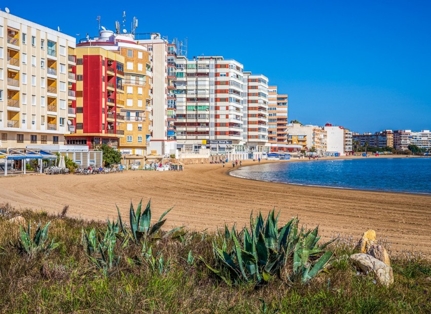 Revente - Appartement / Flat -
Torrevieja* - Acequion
