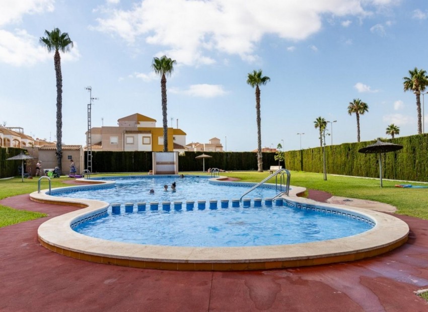 Revente - Appartement / Flat -
Torrevieja* - Carrefour*