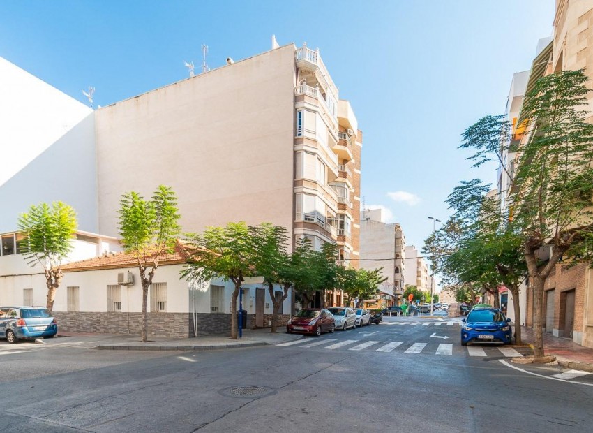 Revente - Appartement / Flat -
Torrevieja* - Centro