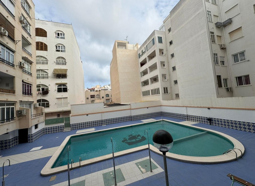 Revente - Appartement / Flat -
Torrevieja* - Estacion de autobuses