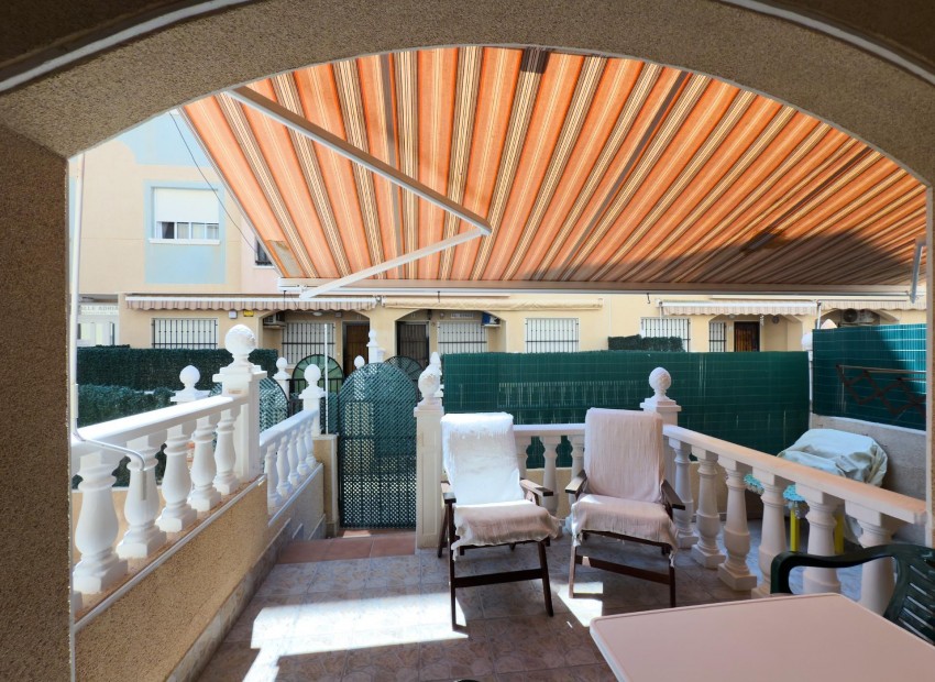 Revente - Appartement / Flat -
Torrevieja* - La Mata pueblo