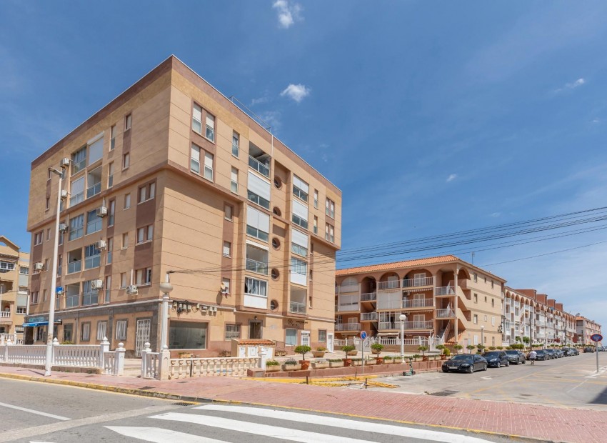 Revente - Appartement / Flat -
Torrevieja* - La Mata pueblo