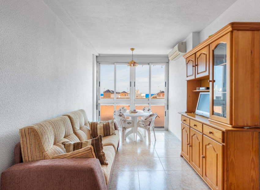 Revente - Appartement / Flat -
Torrevieja* - La Mata pueblo