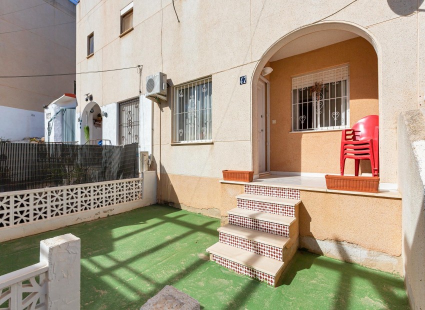 Revente - Appartement / Flat -
Torrevieja* - Lago Jardin*