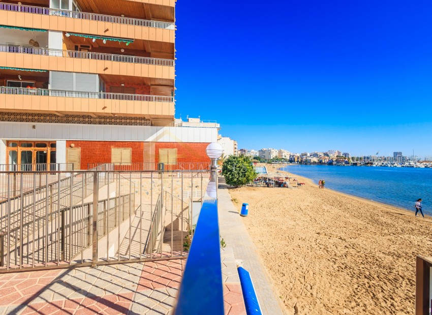 Revente - Appartement / Flat -
Torrevieja* - Playa de los Náufragos*