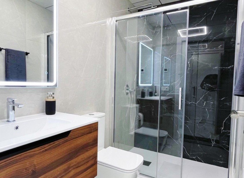 Revente - Appartement / Flat -
Torrevieja* - Playa del Cura*