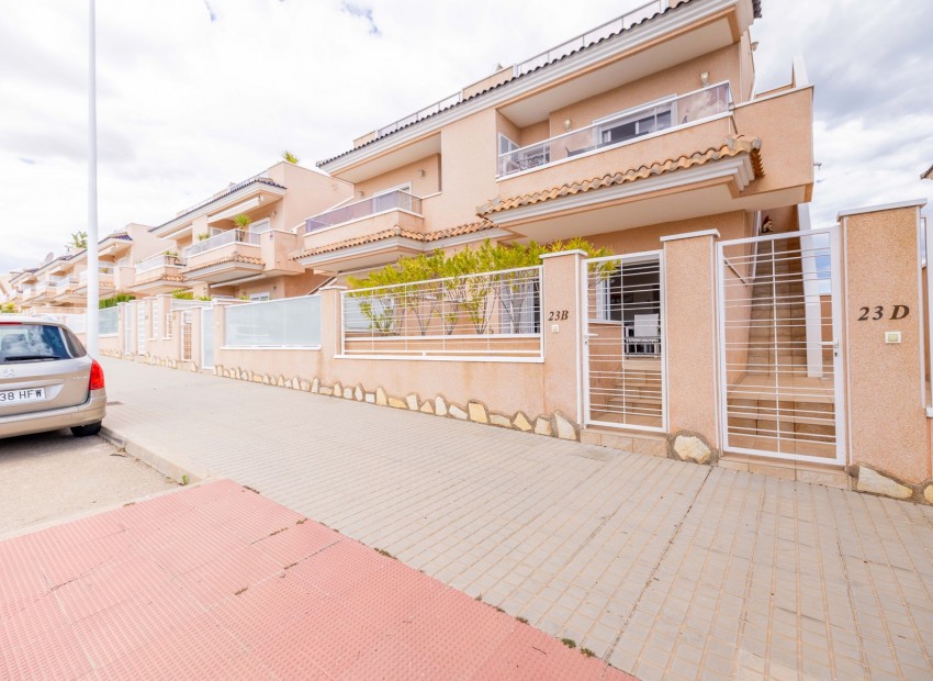 Revente - Appartement / Flat -
Torrevieja* - Punta Prima