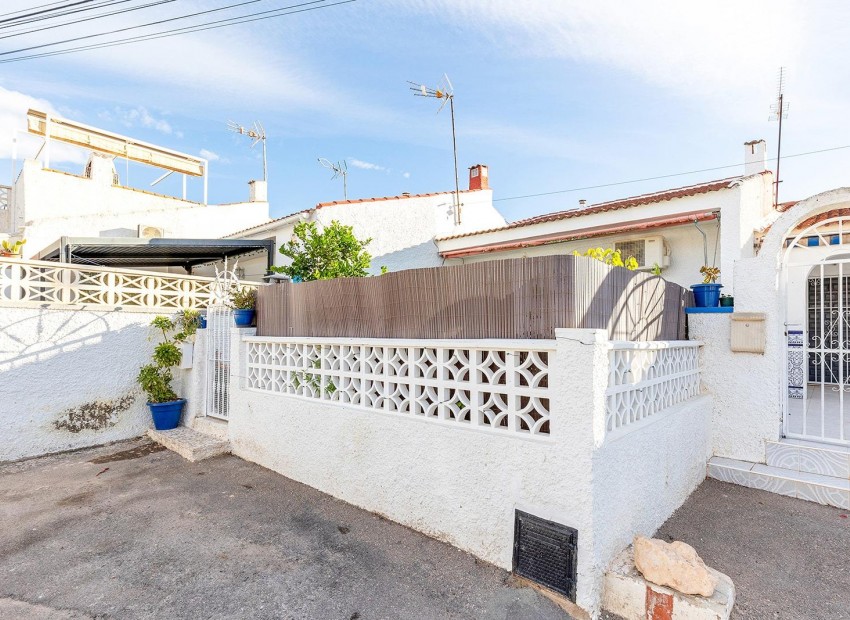 Revente - Appartement / Flat -
Torrevieja* - Torretas