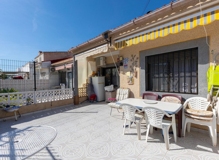 Revente - Appartement / Flat -
Torrevieja* - Torretas