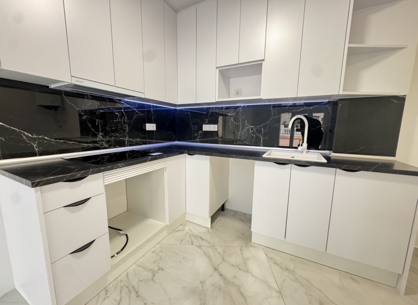 Revente - Appartement / Flat -
Torrevieja* - Torrevieja