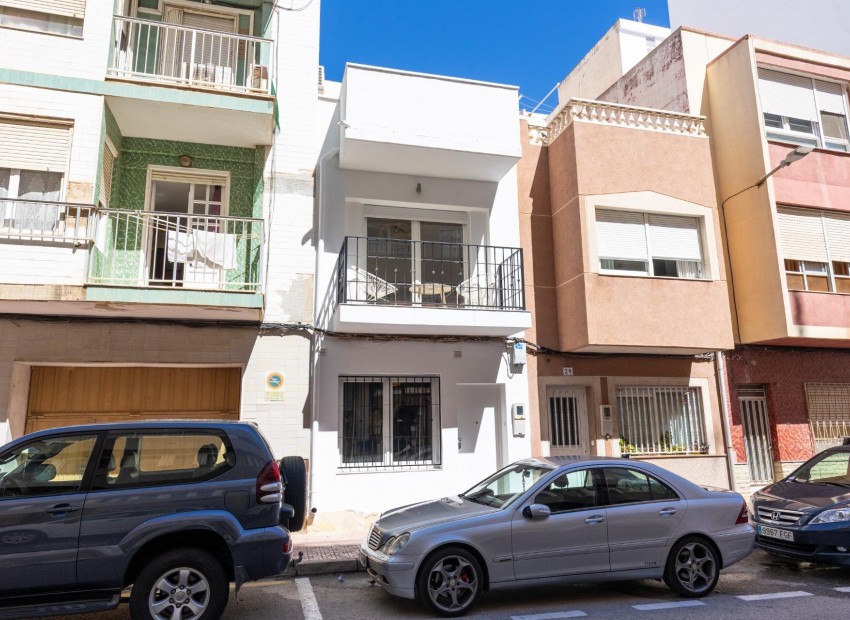 Revente - Appartement / Flat -
Torrevieja* - torrevieja