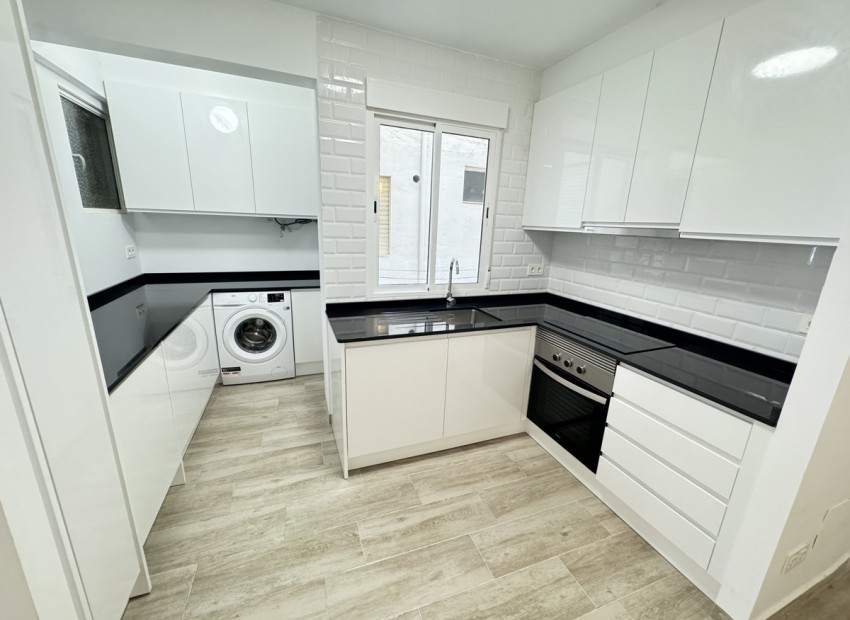 Revente - Appartement / Flat -
Torrevieja* - Torrevieja