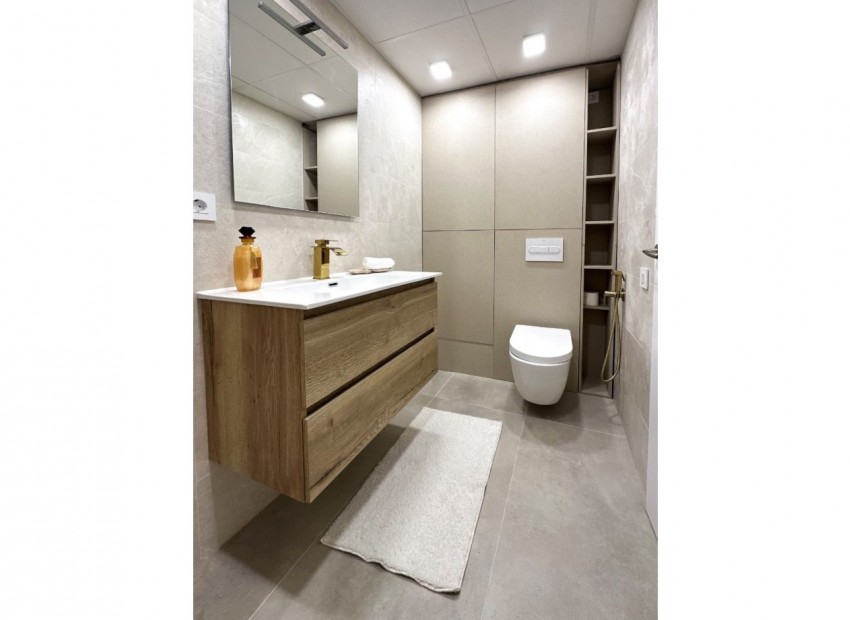 Revente - Appartement / Flat -
Torrevieja*