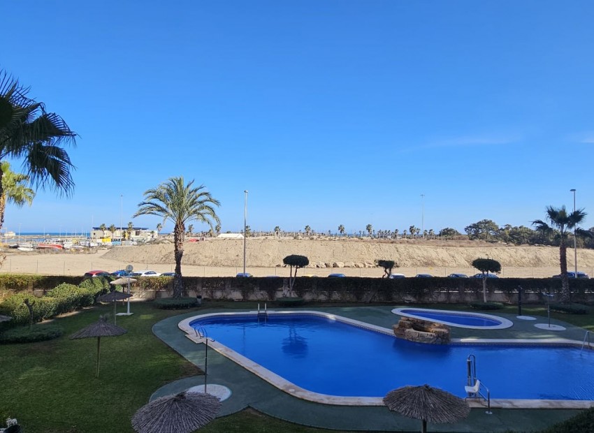 Revente - Appartement -
Guardamar del Segura - PUERTO