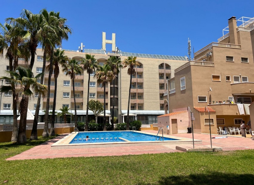 Revente - Appartement -
Punta Prima - Punta Prima Torrevieja