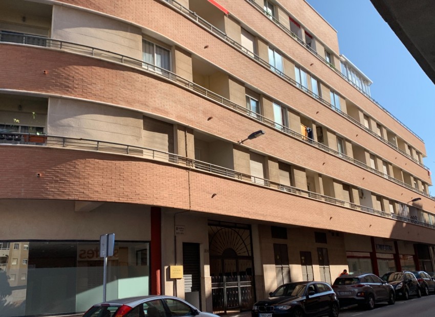 Revente - Appartement -
Torrevieja - Centro