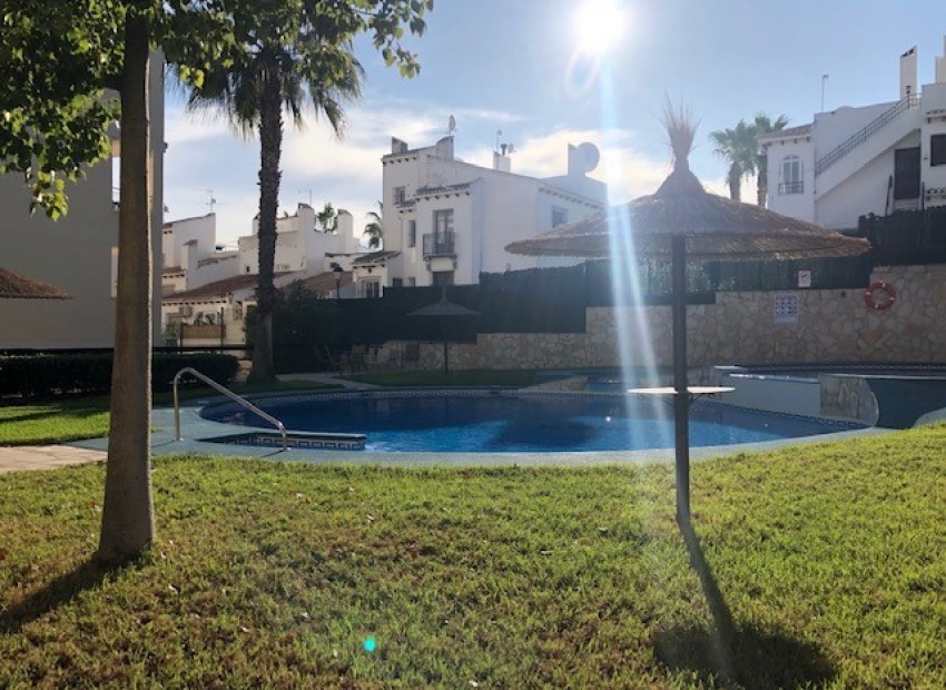 Revente - Appartement -
Villamartin - Costa Blanca