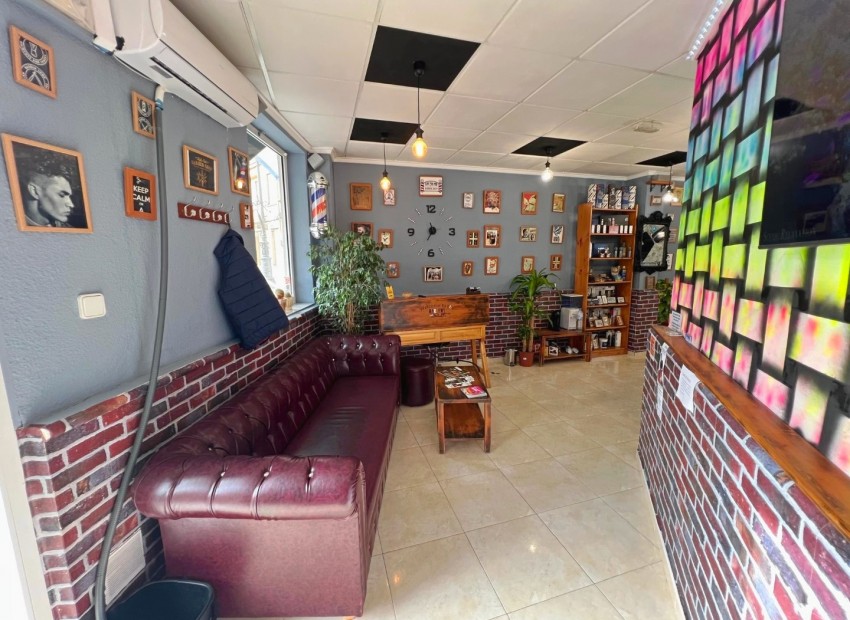 Revente - Commercial -
Guardamar del Segura* - Guardamar del Segura