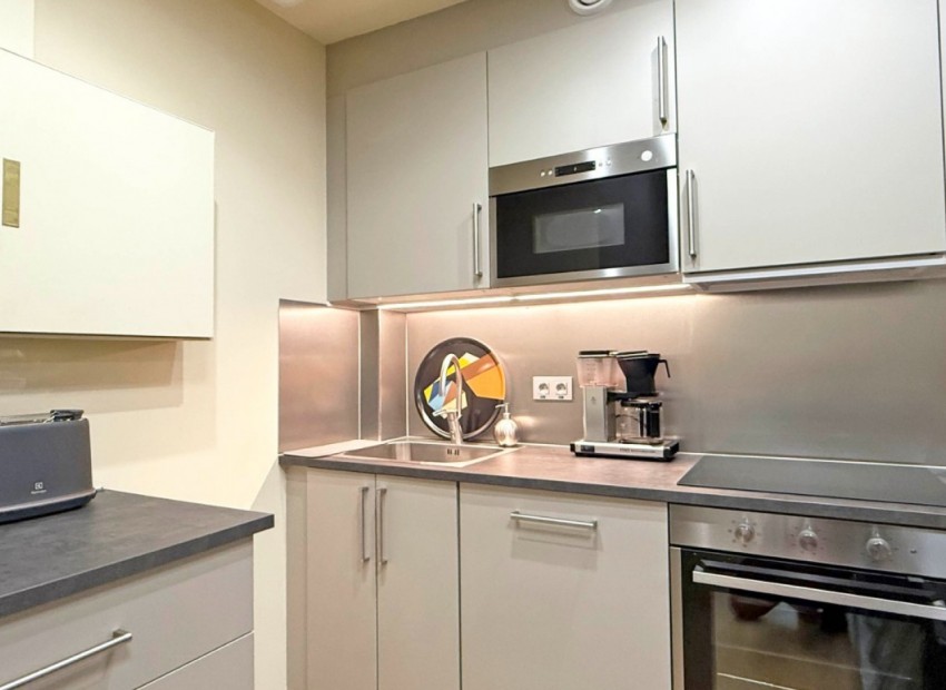 Revente - Commercial -
Torrevieja*