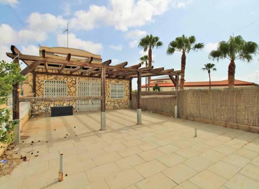 Revente - Commercial -
Villamartin