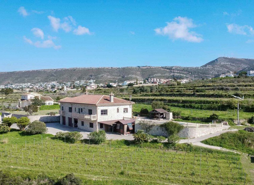Revente - Farm -
Benitachell / El Poble Nou de Benitatxell - Centro