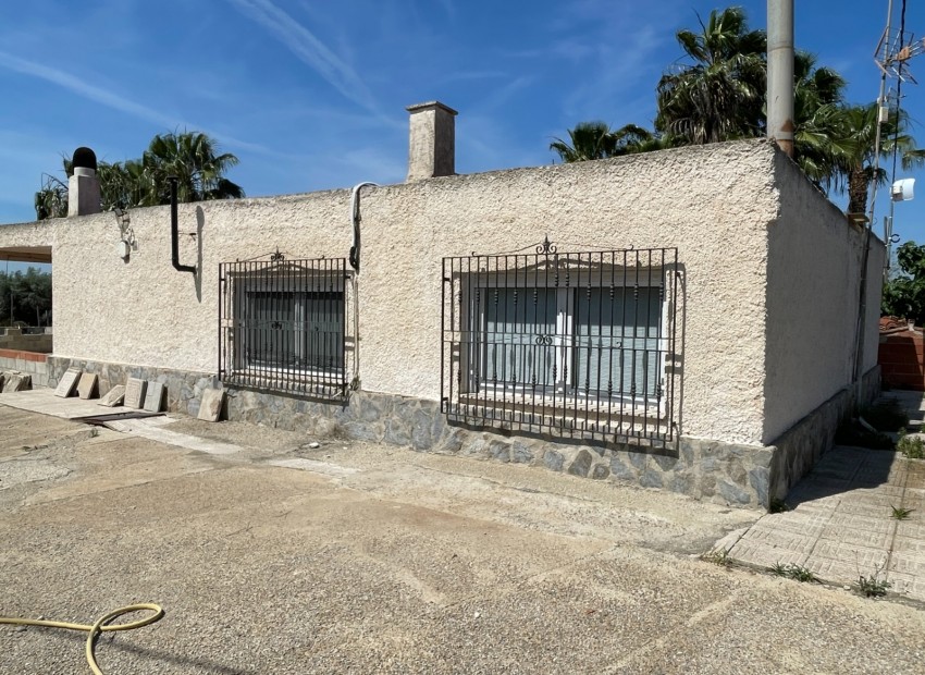 Revente - Finca Country Property -
Crevillente