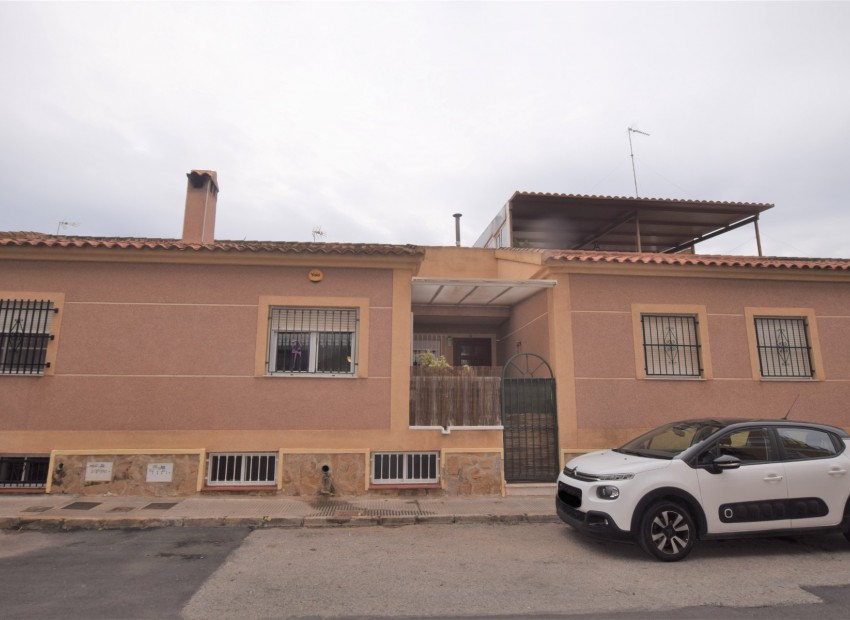 Revente - Maison de ville -
Formentera del Segura