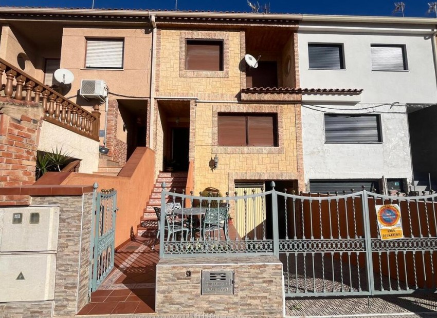 Revente - Maison -
Formentera del Segura