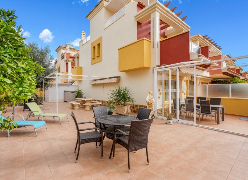 Revente - Maison -
Orihuela Costa* - Villamartín