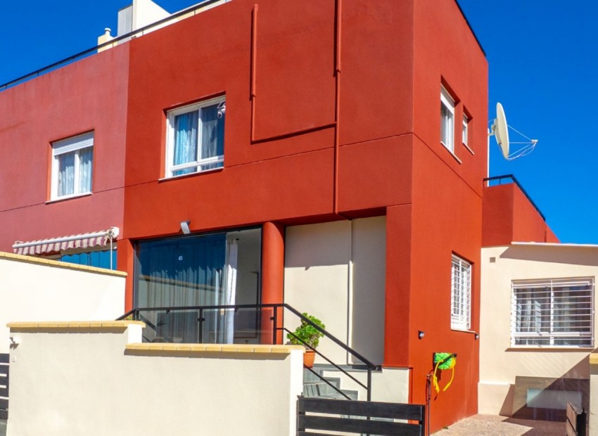 Revente - Maison -
Orihuela Costa - Villamartin