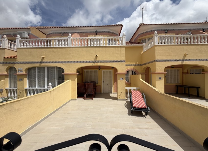 Revente - Maison -
Orihuela Costa - Villamartin