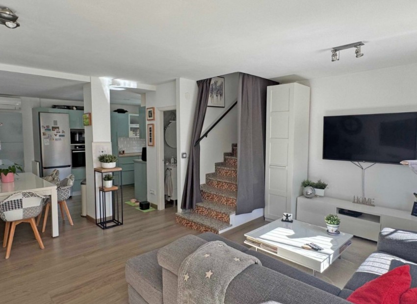 Revente - Maison -
Orihuela Costa - Villamartin