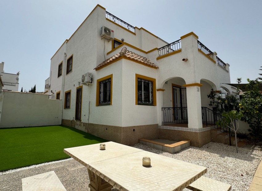 Revente - Maison - Quadruple -
Orihuela Costa - Los Altos