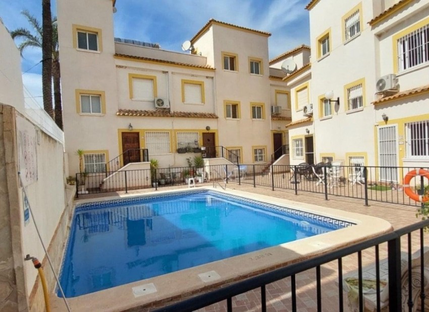 Revente - Maison -
Torremendo