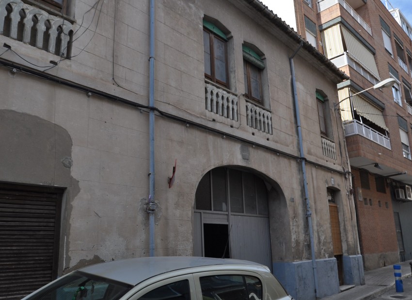 Revente - Maison -
Villena*