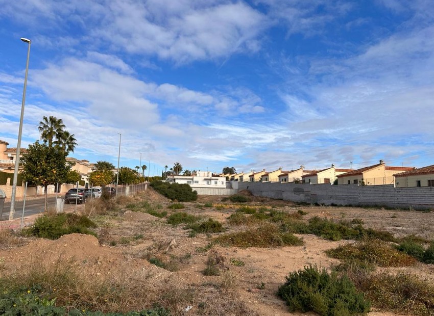 Revente - Plot -
La Marina* - San Fulgencio*