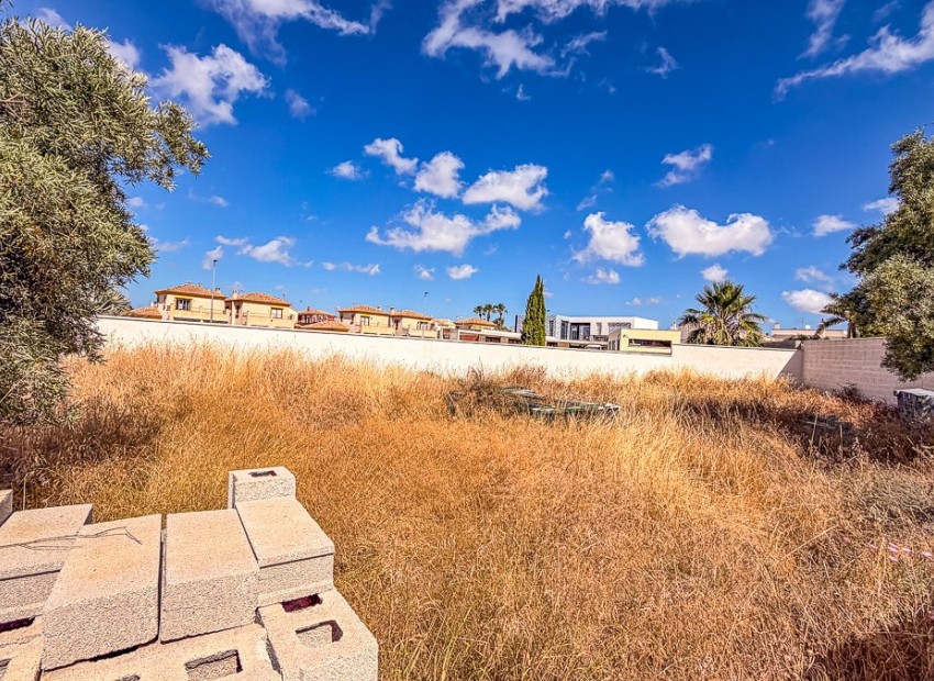 Revente - Plot -
SANTIAGO DE LA RIBERA - zona san blas