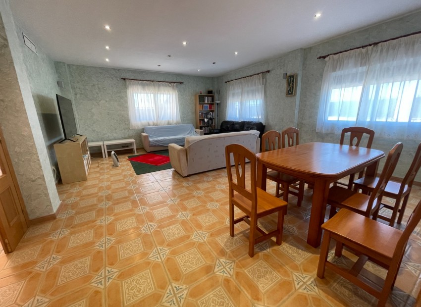 Revente - Villa -
Albatera