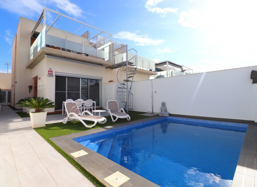 Revente - Villa -
Alicante* - Daya Vieja - Town