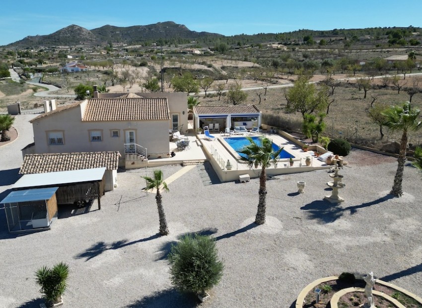 Revente - Villa -
Alicante* - Hondon de los Frailes*